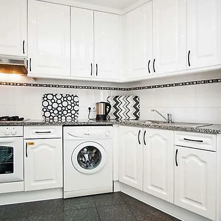 Sleeps 6 Pool Air Con Wifi Villa *