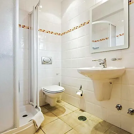 Villa Sleeps 6 Pool Air Con Wifi